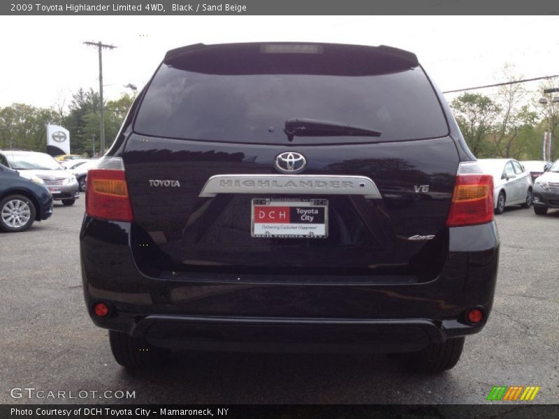 Black / Sand Beige 2009 Toyota Highlander Limited 4WD