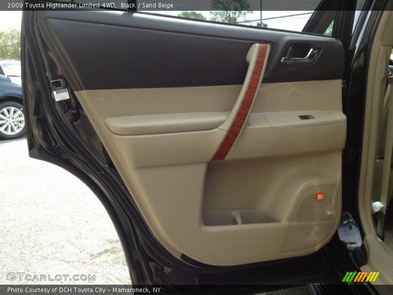 Black / Sand Beige 2009 Toyota Highlander Limited 4WD
