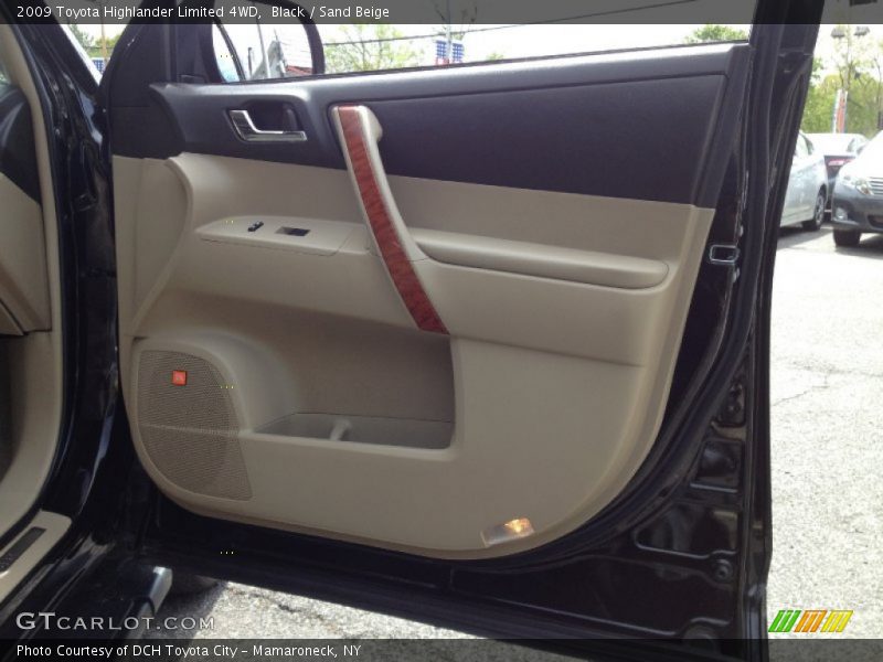 Black / Sand Beige 2009 Toyota Highlander Limited 4WD
