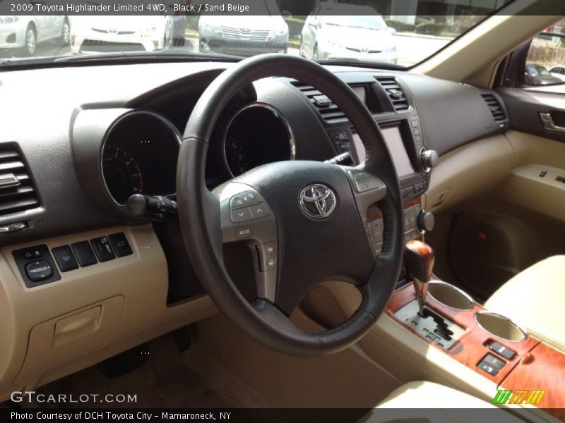 Black / Sand Beige 2009 Toyota Highlander Limited 4WD