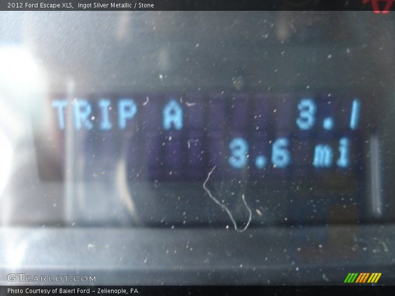 Ingot Silver Metallic / Stone 2012 Ford Escape XLS