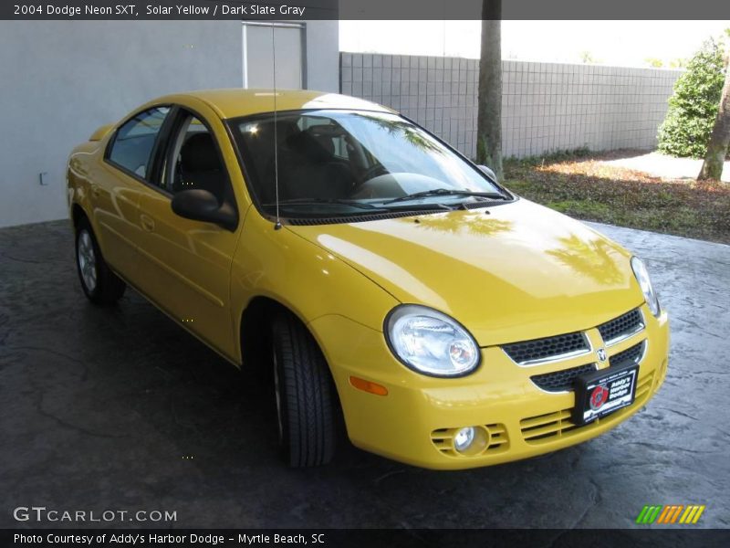 Solar Yellow / Dark Slate Gray 2004 Dodge Neon SXT