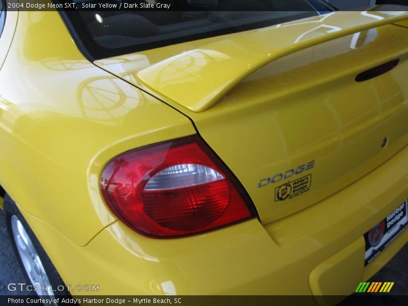 Solar Yellow / Dark Slate Gray 2004 Dodge Neon SXT