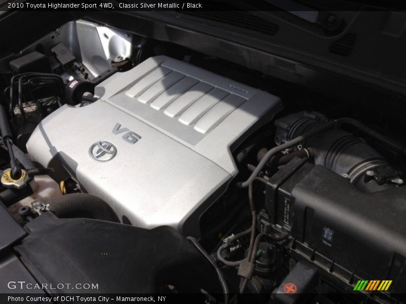 Classic Silver Metallic / Black 2010 Toyota Highlander Sport 4WD