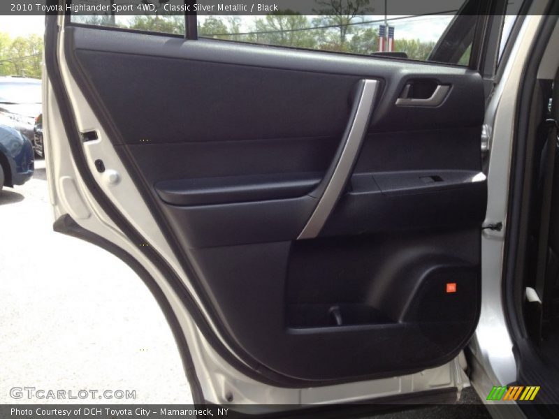 Classic Silver Metallic / Black 2010 Toyota Highlander Sport 4WD