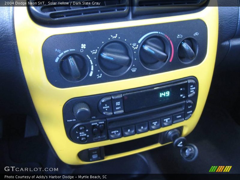 Solar Yellow / Dark Slate Gray 2004 Dodge Neon SXT