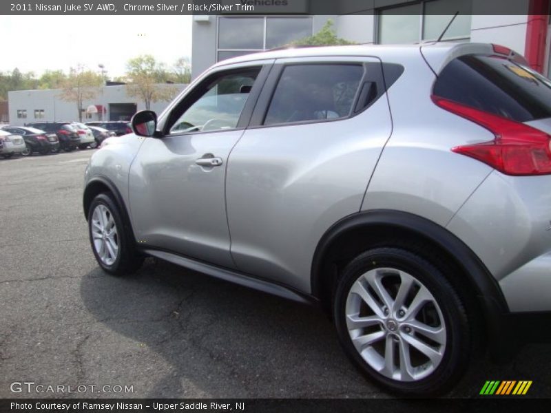 Chrome Silver / Black/Silver Trim 2011 Nissan Juke SV AWD