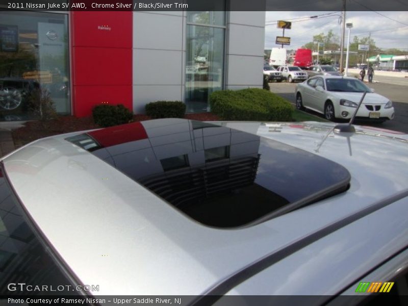 Chrome Silver / Black/Silver Trim 2011 Nissan Juke SV AWD