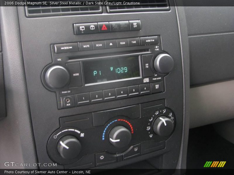 Silver Steel Metallic / Dark Slate Gray/Light Graystone 2006 Dodge Magnum SE