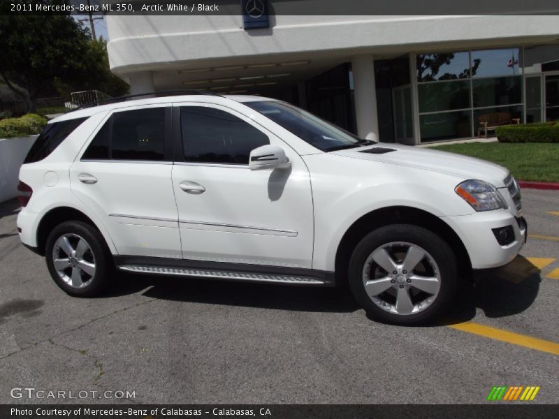 Arctic White / Black 2011 Mercedes-Benz ML 350