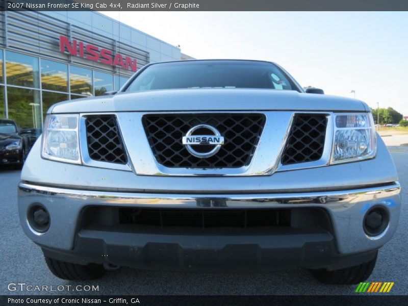 Radiant Silver / Graphite 2007 Nissan Frontier SE King Cab 4x4
