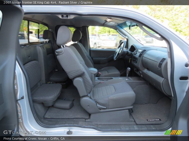 Radiant Silver / Graphite 2007 Nissan Frontier SE King Cab 4x4