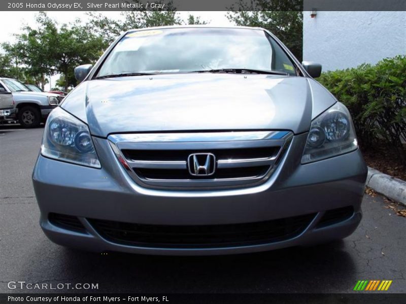 Silver Pearl Metallic / Gray 2005 Honda Odyssey EX