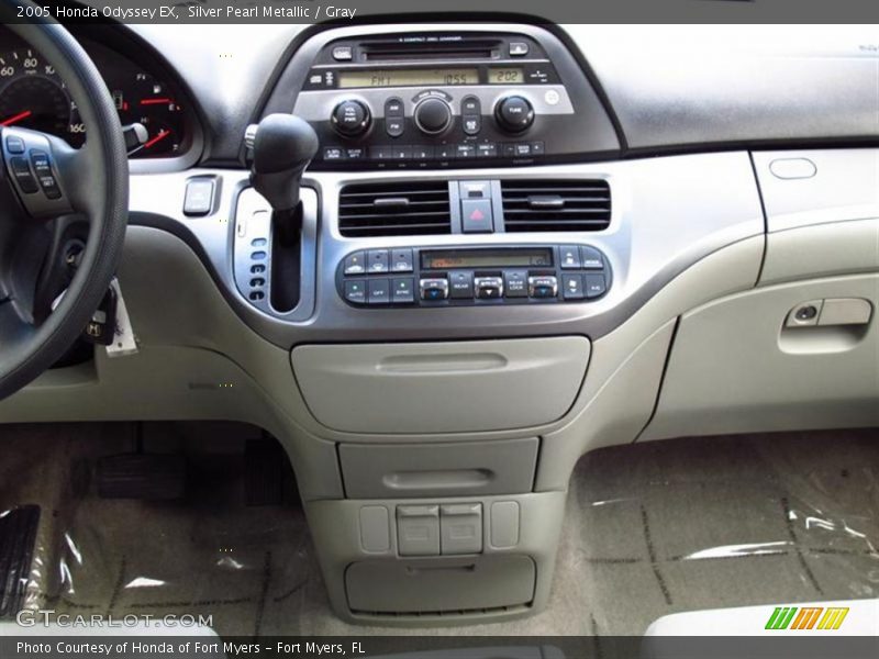 Silver Pearl Metallic / Gray 2005 Honda Odyssey EX