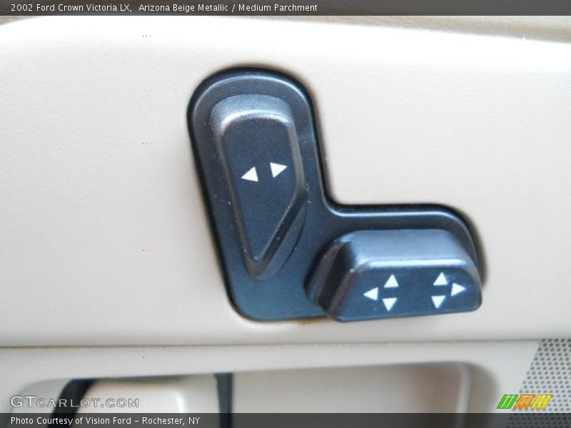 Arizona Beige Metallic / Medium Parchment 2002 Ford Crown Victoria LX