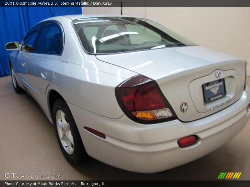 Sterling Metallic / Dark Gray 2001 Oldsmobile Aurora 3.5