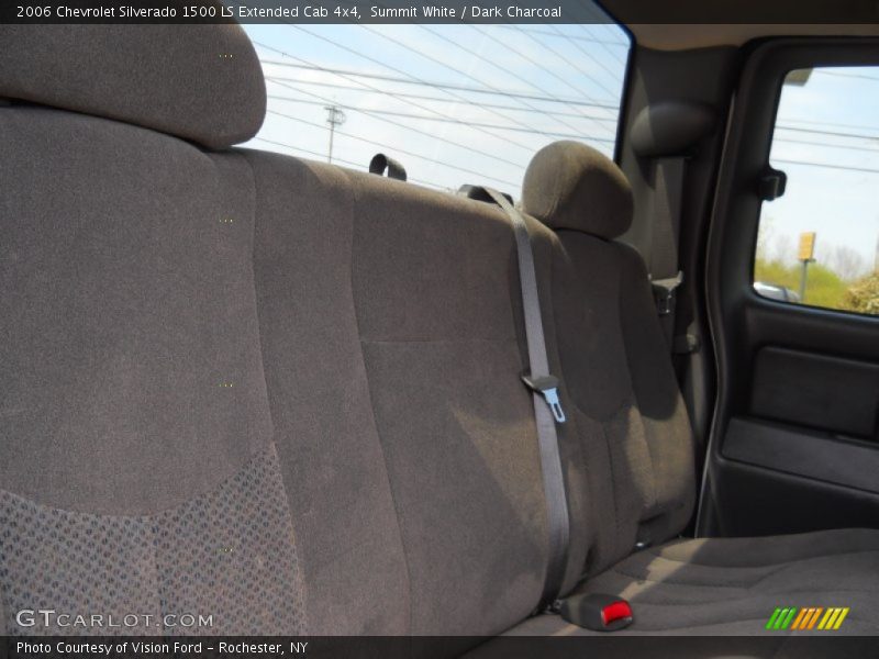 Summit White / Dark Charcoal 2006 Chevrolet Silverado 1500 LS Extended Cab 4x4