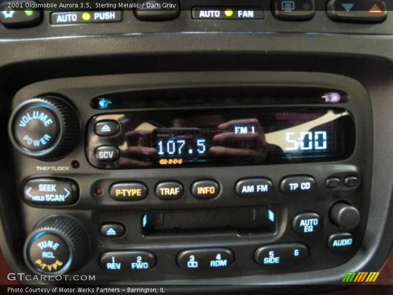 Sterling Metallic / Dark Gray 2001 Oldsmobile Aurora 3.5