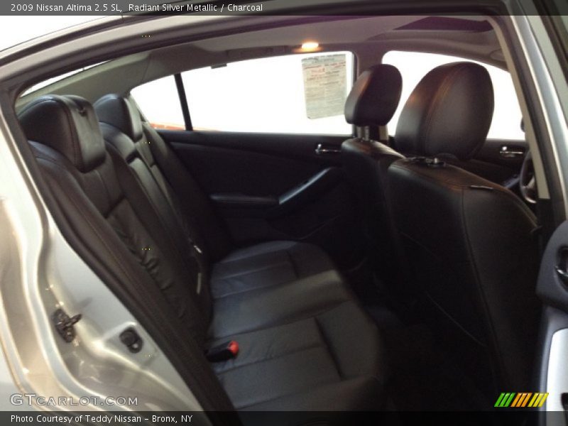 Radiant Silver Metallic / Charcoal 2009 Nissan Altima 2.5 SL