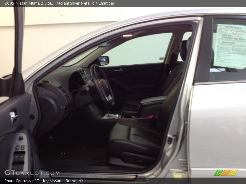 Radiant Silver Metallic / Charcoal 2009 Nissan Altima 2.5 SL