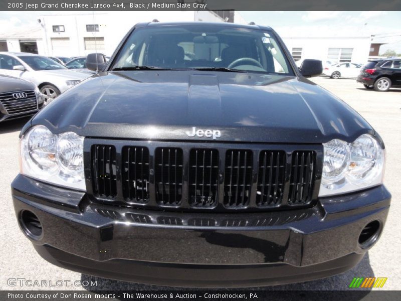Black / Medium Slate Gray 2005 Jeep Grand Cherokee Laredo 4x4
