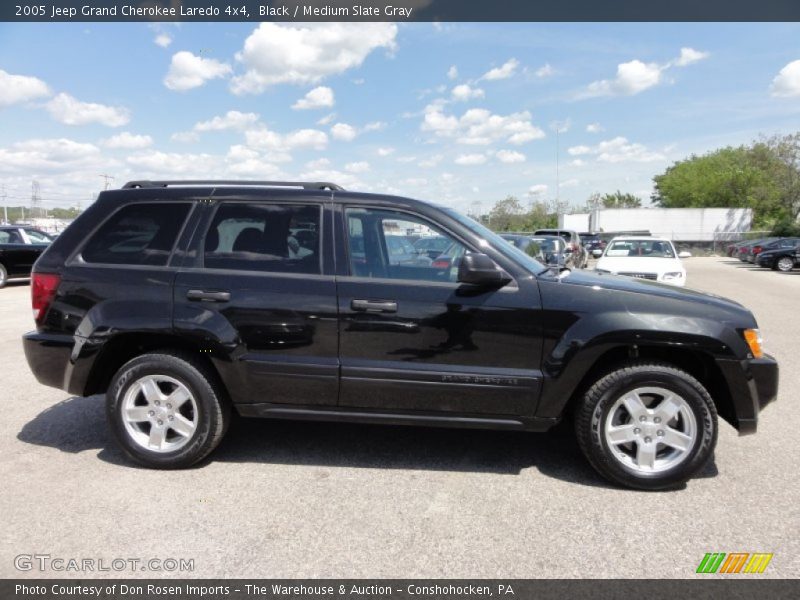 Black / Medium Slate Gray 2005 Jeep Grand Cherokee Laredo 4x4