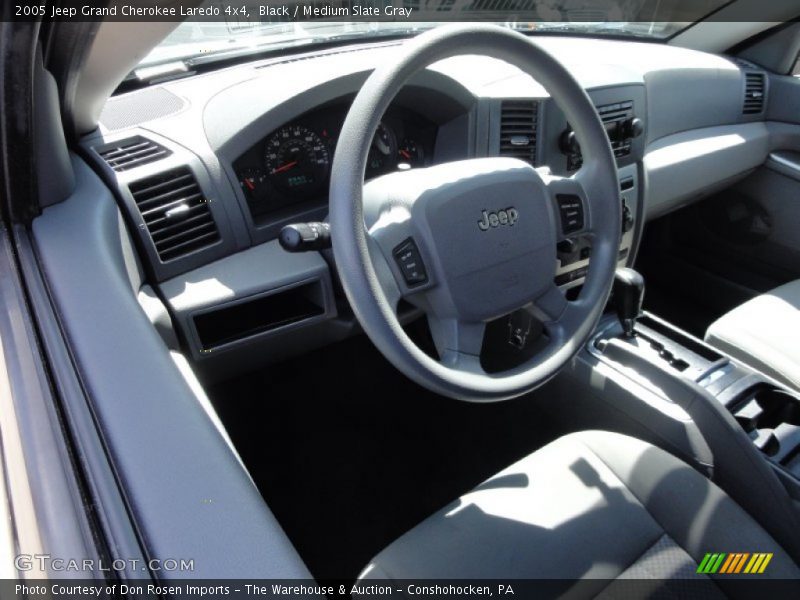Black / Medium Slate Gray 2005 Jeep Grand Cherokee Laredo 4x4