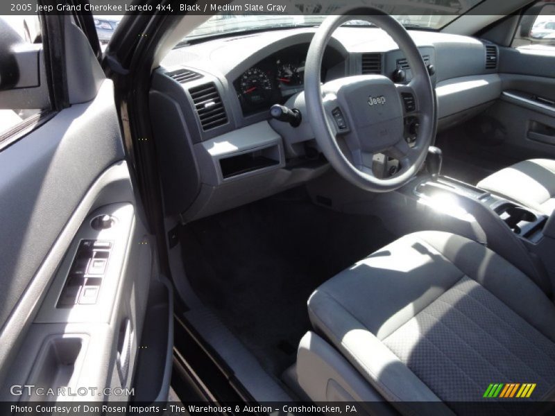 Black / Medium Slate Gray 2005 Jeep Grand Cherokee Laredo 4x4