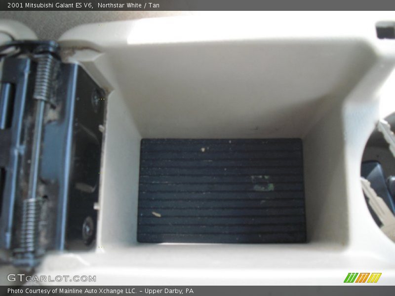 Northstar White / Tan 2001 Mitsubishi Galant ES V6