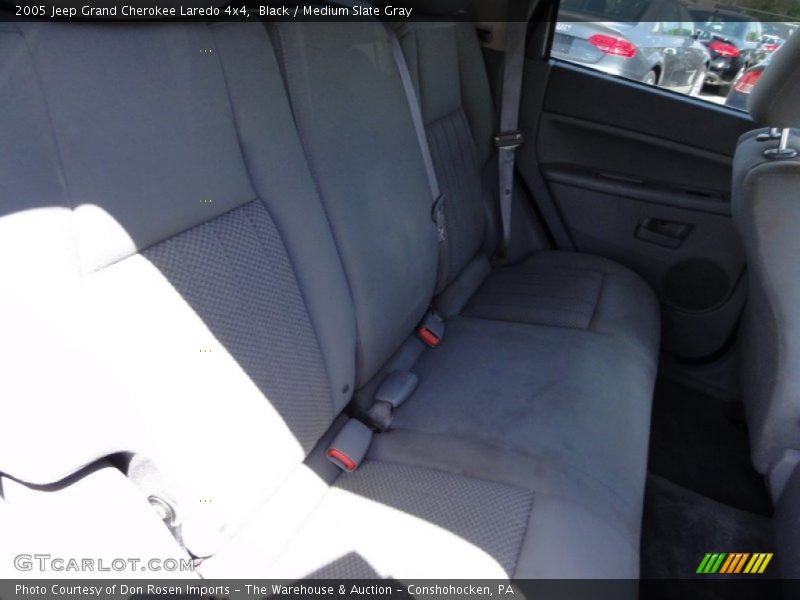 Black / Medium Slate Gray 2005 Jeep Grand Cherokee Laredo 4x4
