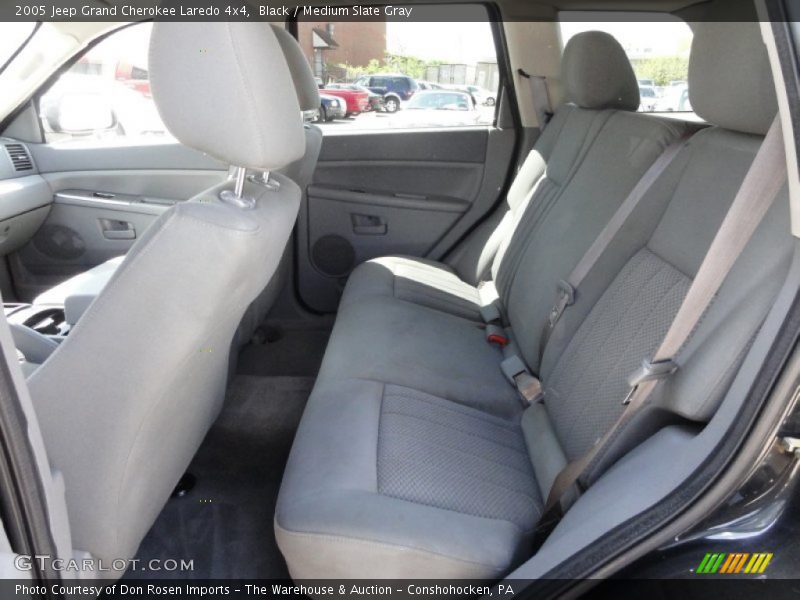 Black / Medium Slate Gray 2005 Jeep Grand Cherokee Laredo 4x4