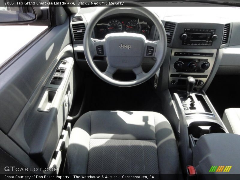 Black / Medium Slate Gray 2005 Jeep Grand Cherokee Laredo 4x4