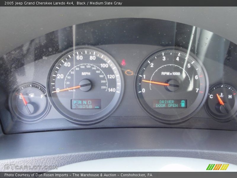 Black / Medium Slate Gray 2005 Jeep Grand Cherokee Laredo 4x4