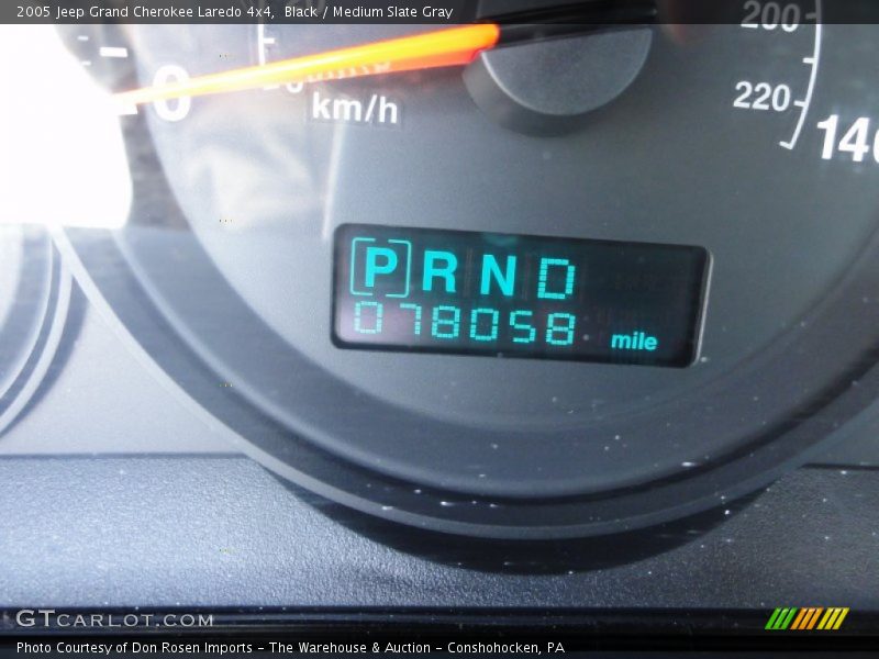 Black / Medium Slate Gray 2005 Jeep Grand Cherokee Laredo 4x4