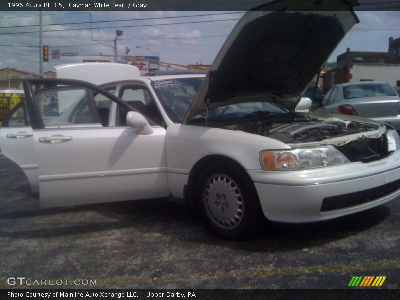 Cayman White Pearl / Gray 1996 Acura RL 3.5