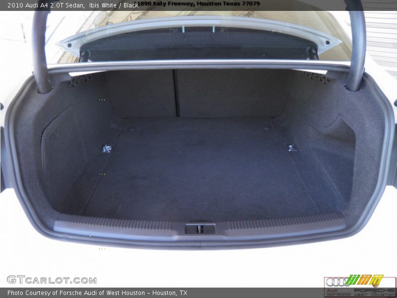 Ibis White / Black 2010 Audi A4 2.0T Sedan