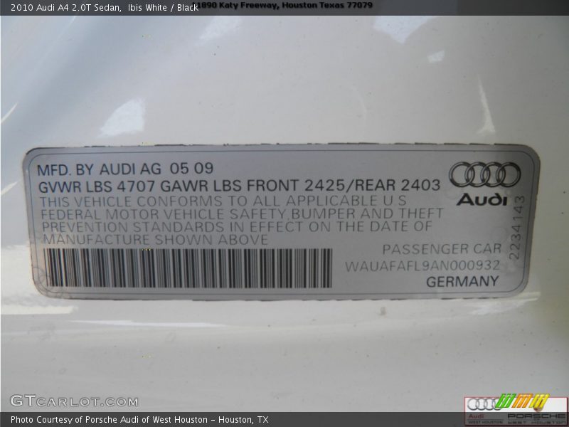 Ibis White / Black 2010 Audi A4 2.0T Sedan