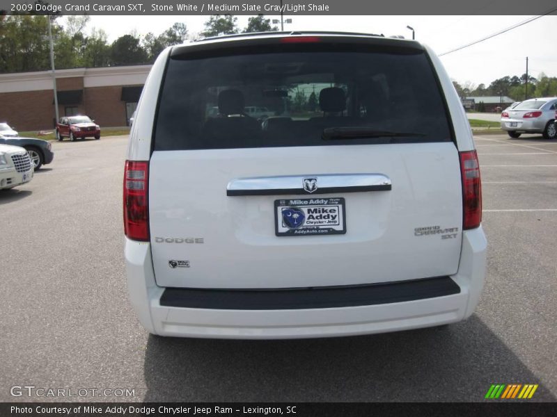 Stone White / Medium Slate Gray/Light Shale 2009 Dodge Grand Caravan SXT