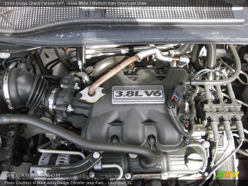 Stone White / Medium Slate Gray/Light Shale 2009 Dodge Grand Caravan SXT