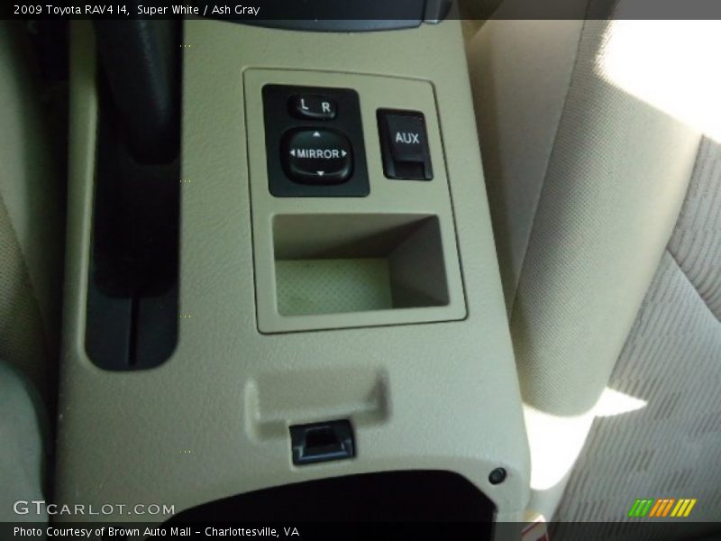 Super White / Ash Gray 2009 Toyota RAV4 I4