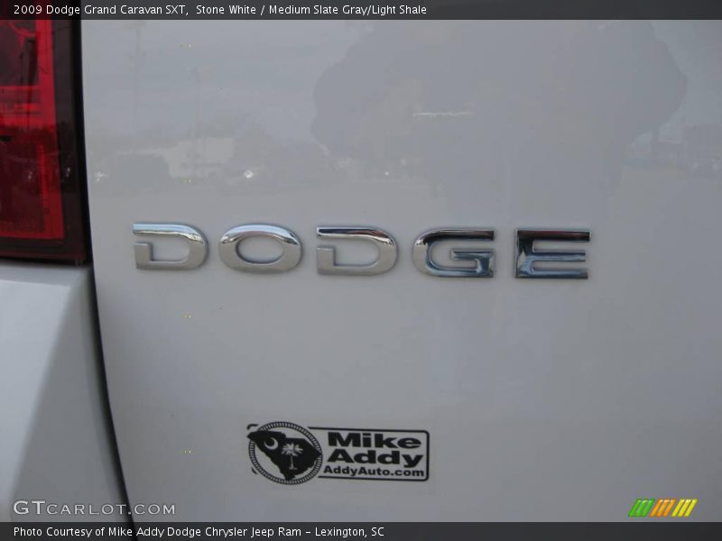 Stone White / Medium Slate Gray/Light Shale 2009 Dodge Grand Caravan SXT