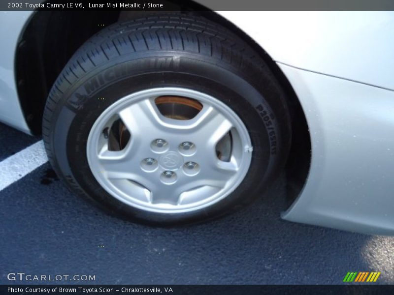 Lunar Mist Metallic / Stone 2002 Toyota Camry LE V6