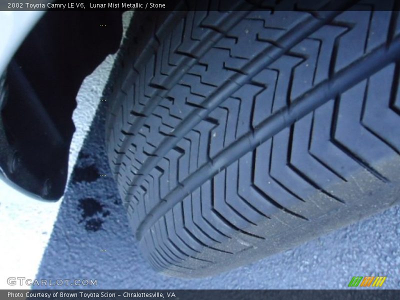 Lunar Mist Metallic / Stone 2002 Toyota Camry LE V6