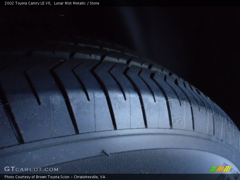 Lunar Mist Metallic / Stone 2002 Toyota Camry LE V6