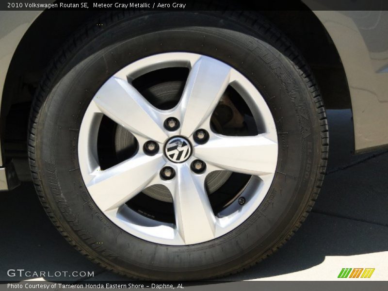 Meteor Gray Metallic / Aero Gray 2010 Volkswagen Routan SE