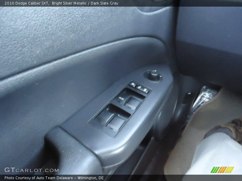 Bright Silver Metallic / Dark Slate Gray 2010 Dodge Caliber SXT