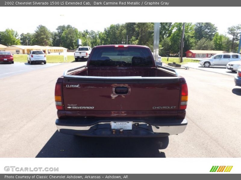 Dark Carmine Red Metallic / Graphite Gray 2002 Chevrolet Silverado 1500 LS Extended Cab