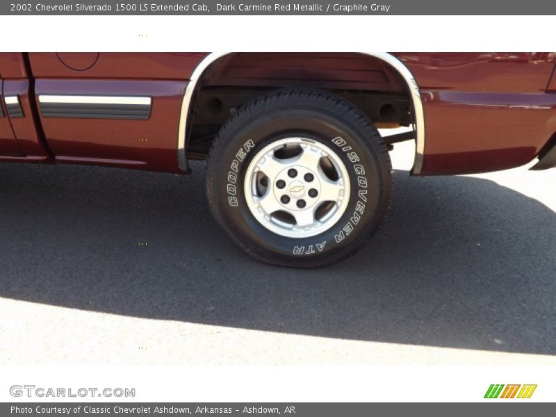 Dark Carmine Red Metallic / Graphite Gray 2002 Chevrolet Silverado 1500 LS Extended Cab