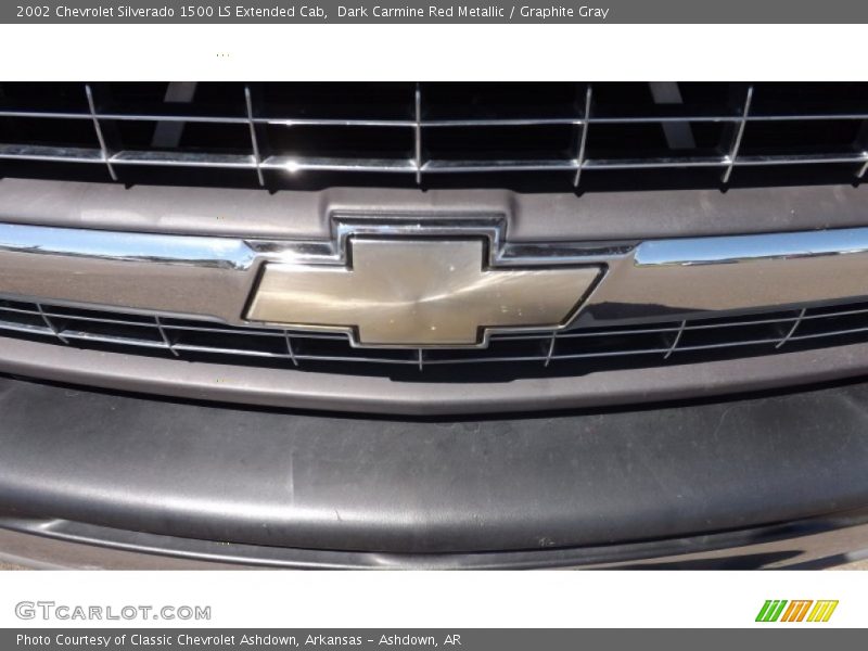 Dark Carmine Red Metallic / Graphite Gray 2002 Chevrolet Silverado 1500 LS Extended Cab