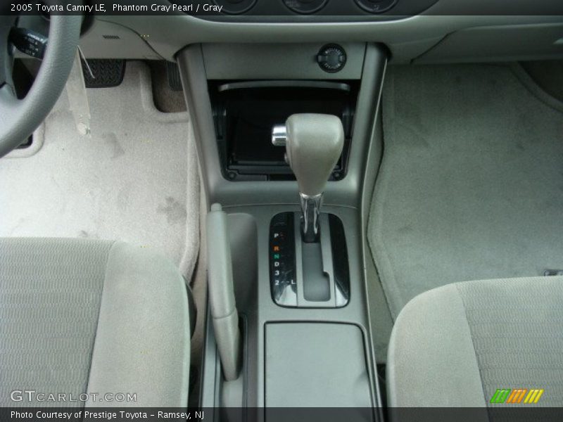 Phantom Gray Pearl / Gray 2005 Toyota Camry LE